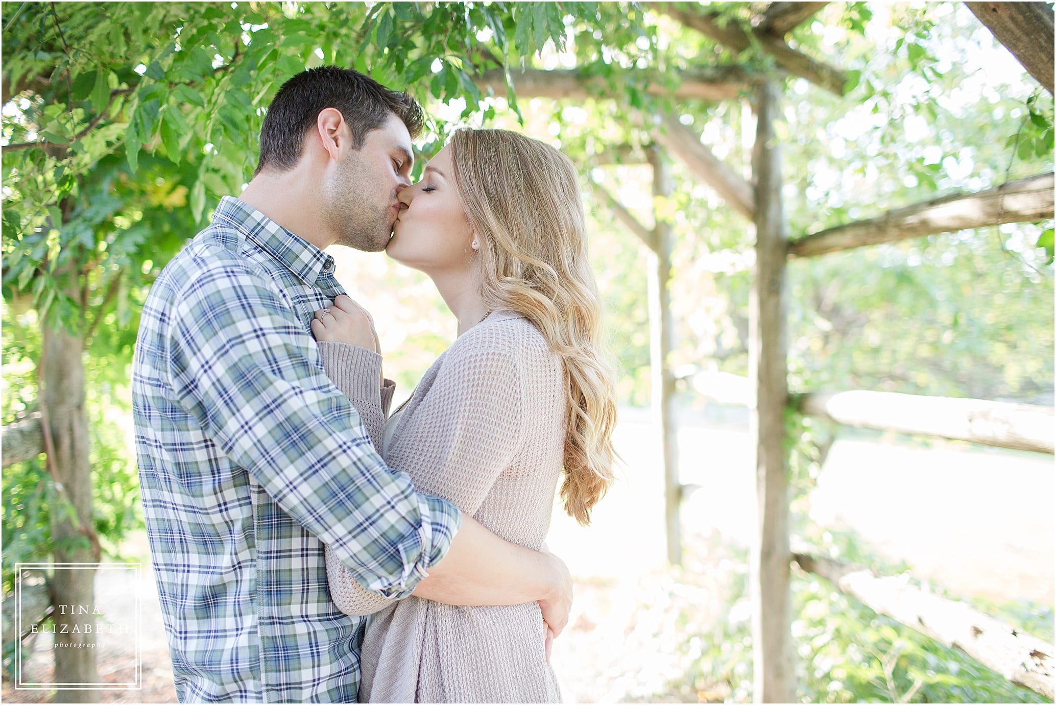 mohonk-mountain-house-engagement-photos-tina-elizabeth-photography_0424