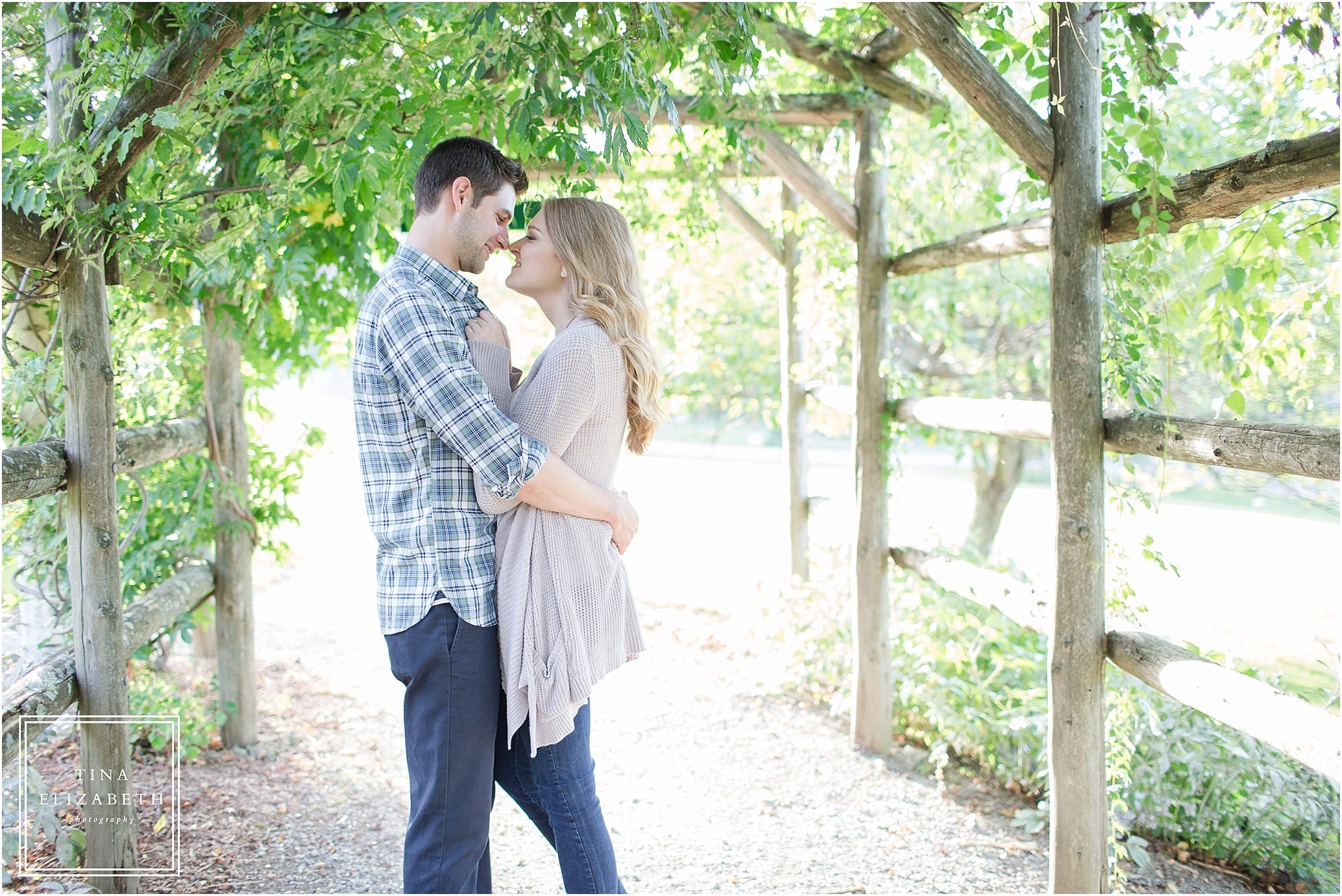 mohonk-mountain-house-engagement-photos-tina-elizabeth-photography_0428