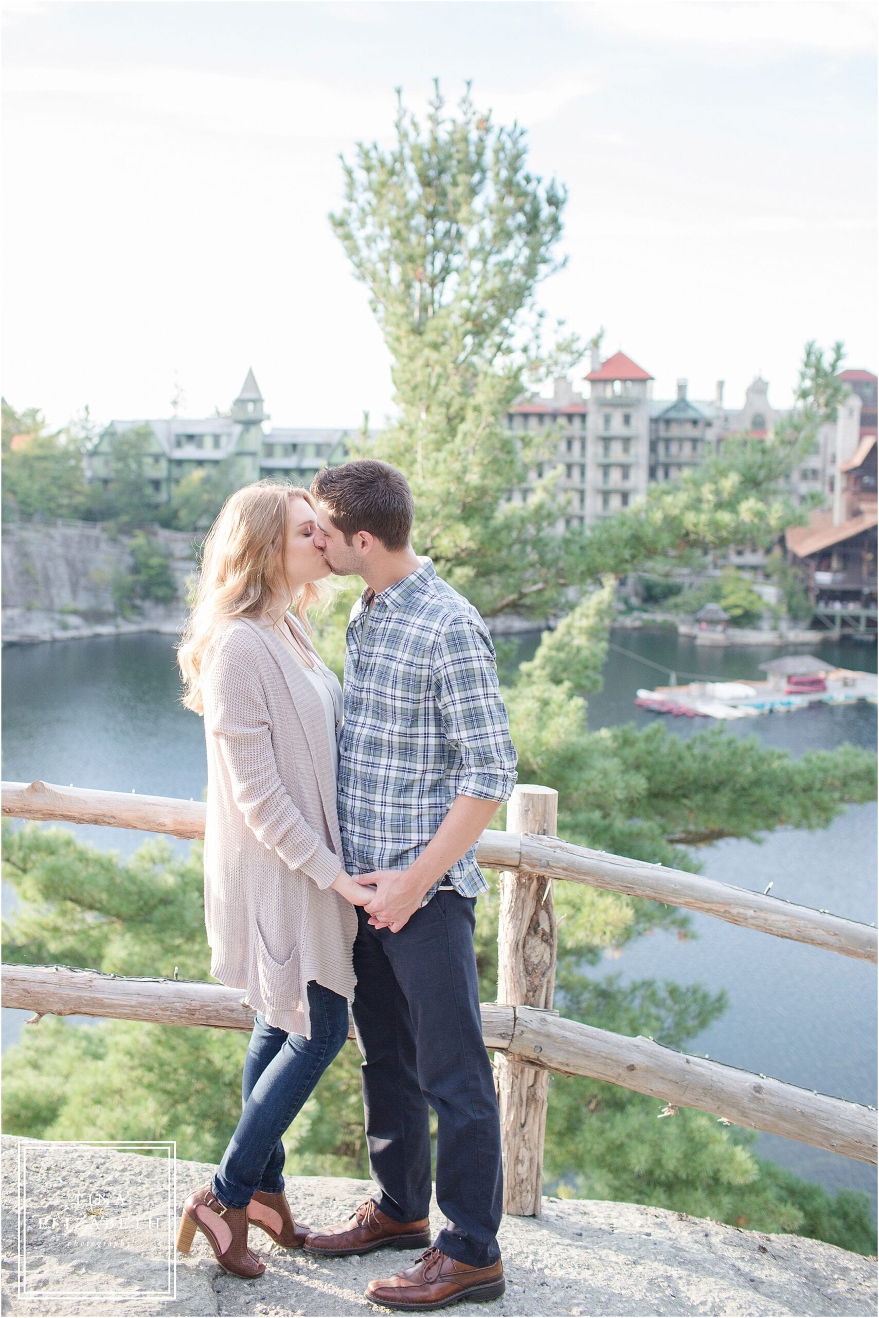 mohonk-mountain-house-engagement-photos-tina-elizabeth-photography_0441