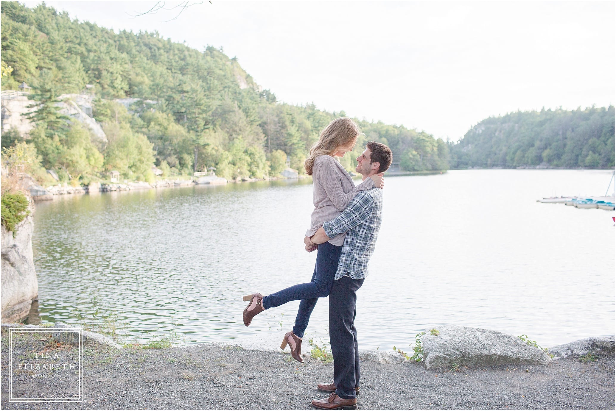 mohonk-mountain-house-engagement-photos-tina-elizabeth-photography_0444