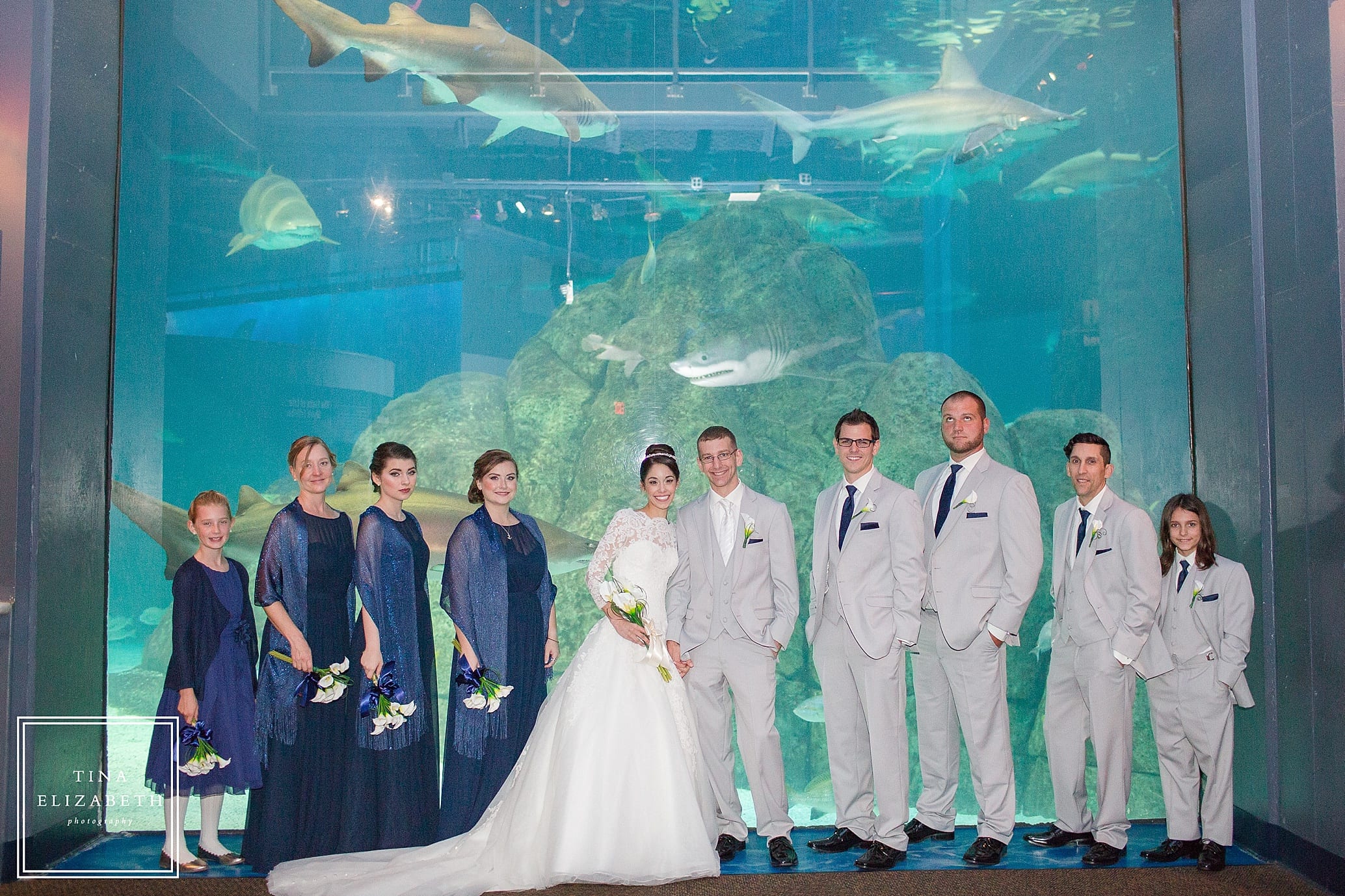 adventure-aquarium-wedding-photos-tina-elizabeth-photography_1053