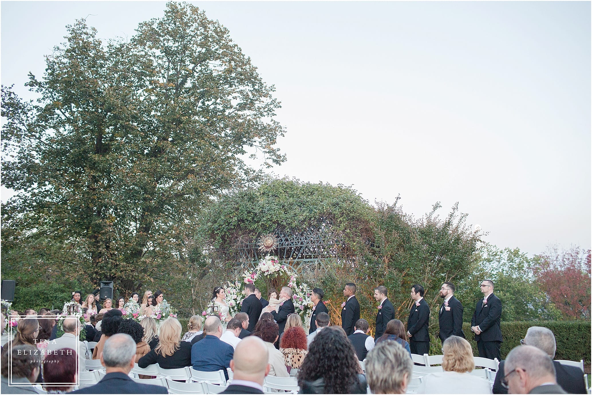 highlawn-pavilion-wedding-photos-tina-elizabeth-photography_0701