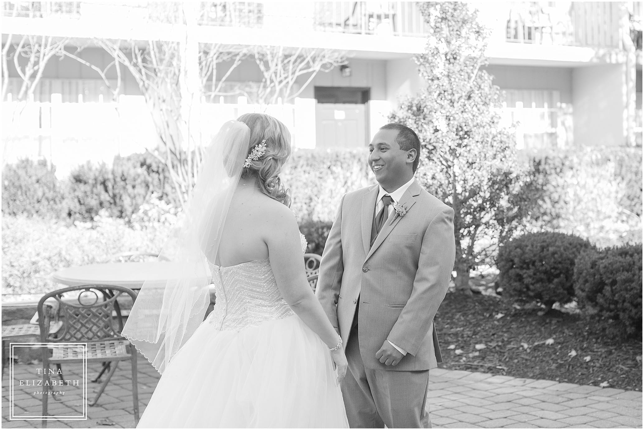 olde-mill-inn-wedding-photos-tina-elizabeth-photography_1426