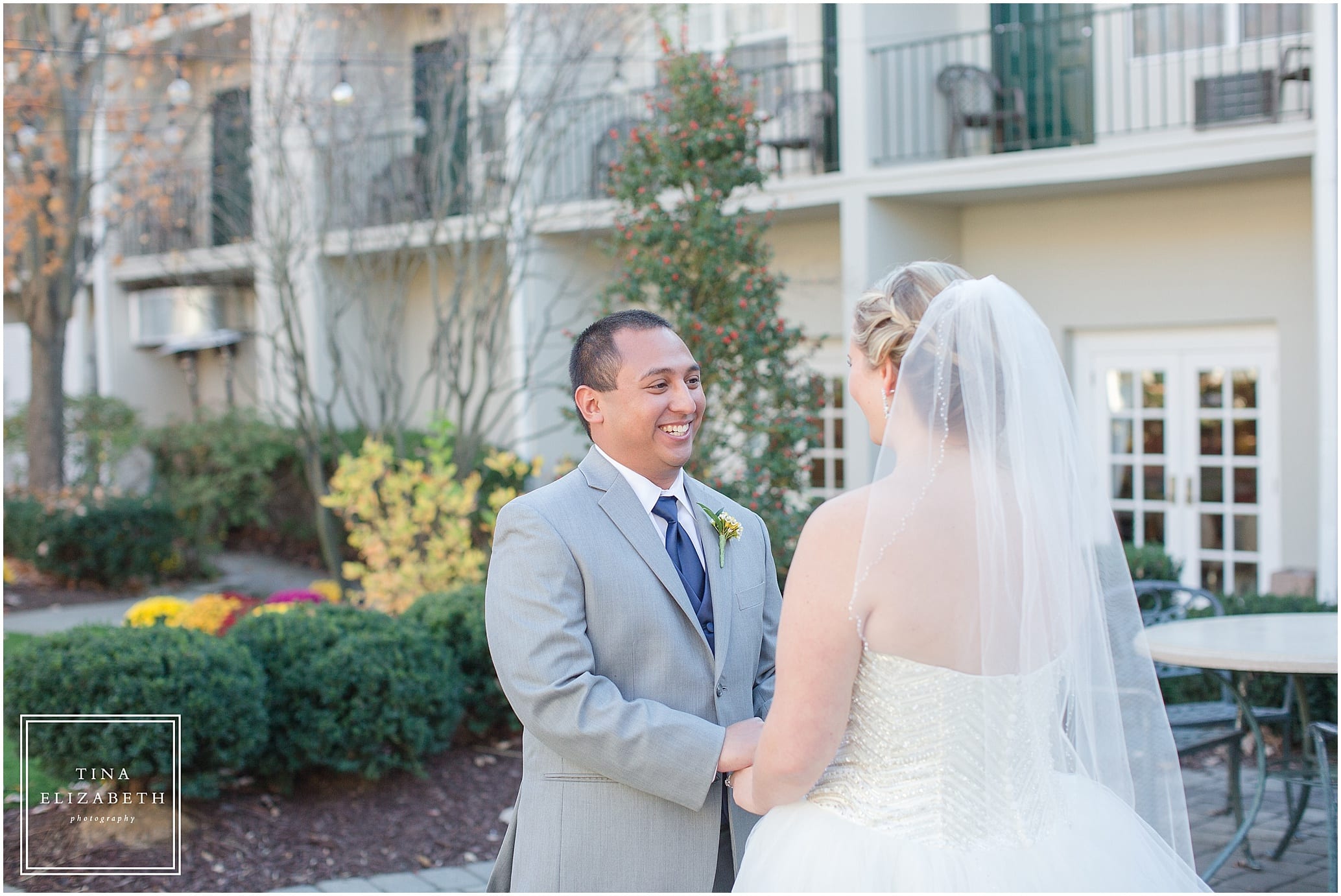 olde-mill-inn-wedding-photos-tina-elizabeth-photography_1427