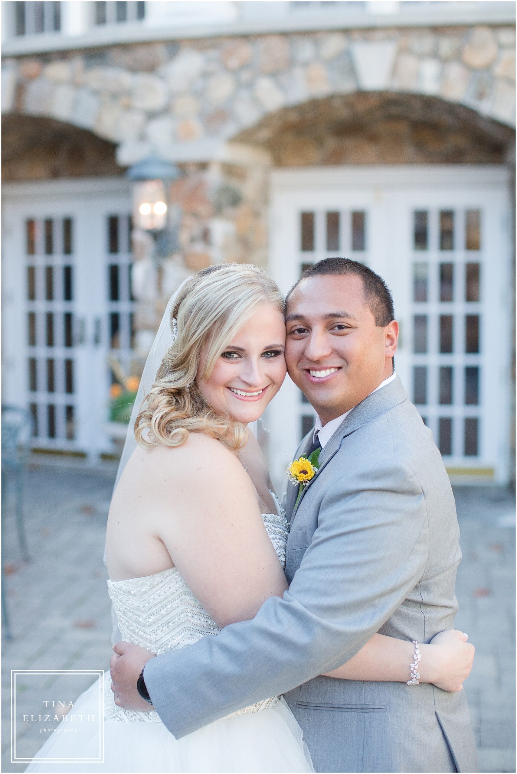 olde-mill-inn-wedding-photos-tina-elizabeth-photography_1445