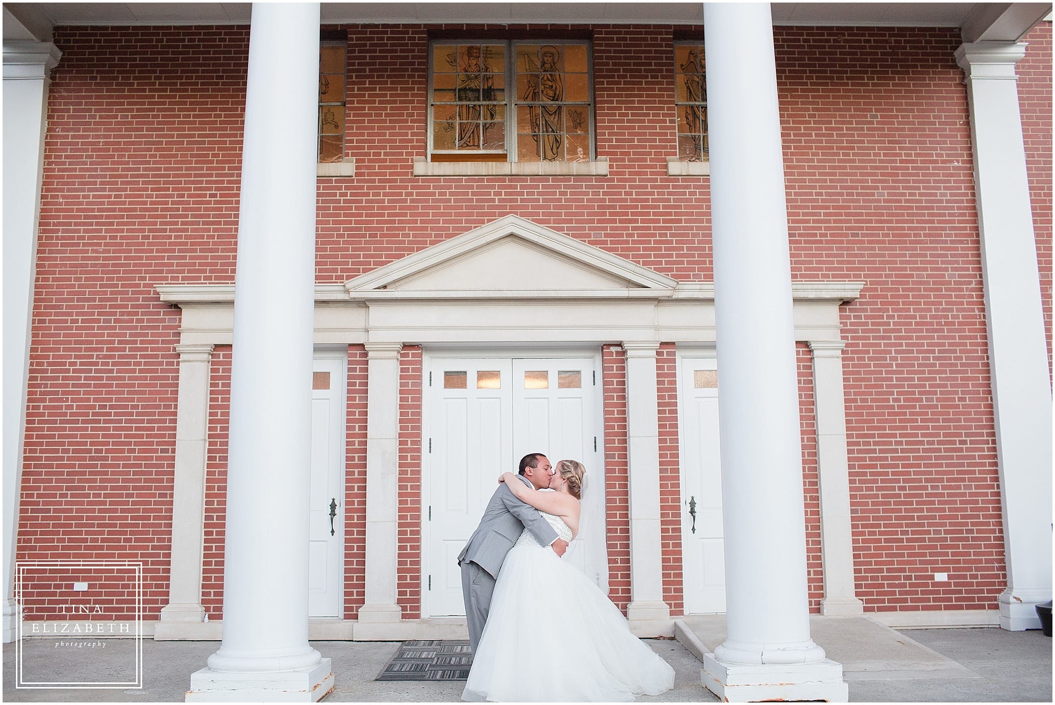 olde-mill-inn-wedding-photos-tina-elizabeth-photography_1491