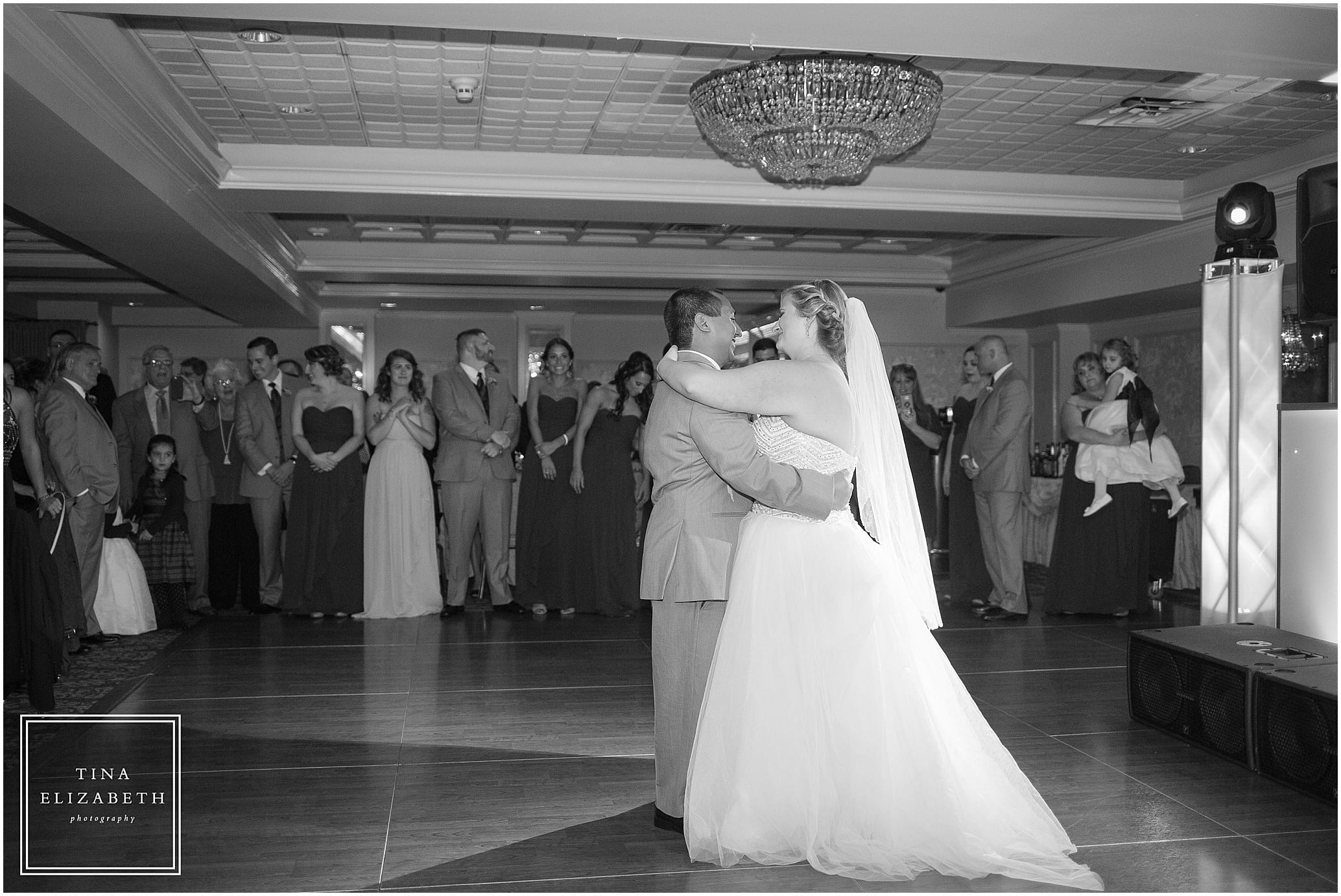 olde-mill-inn-wedding-photos-tina-elizabeth-photography_1506