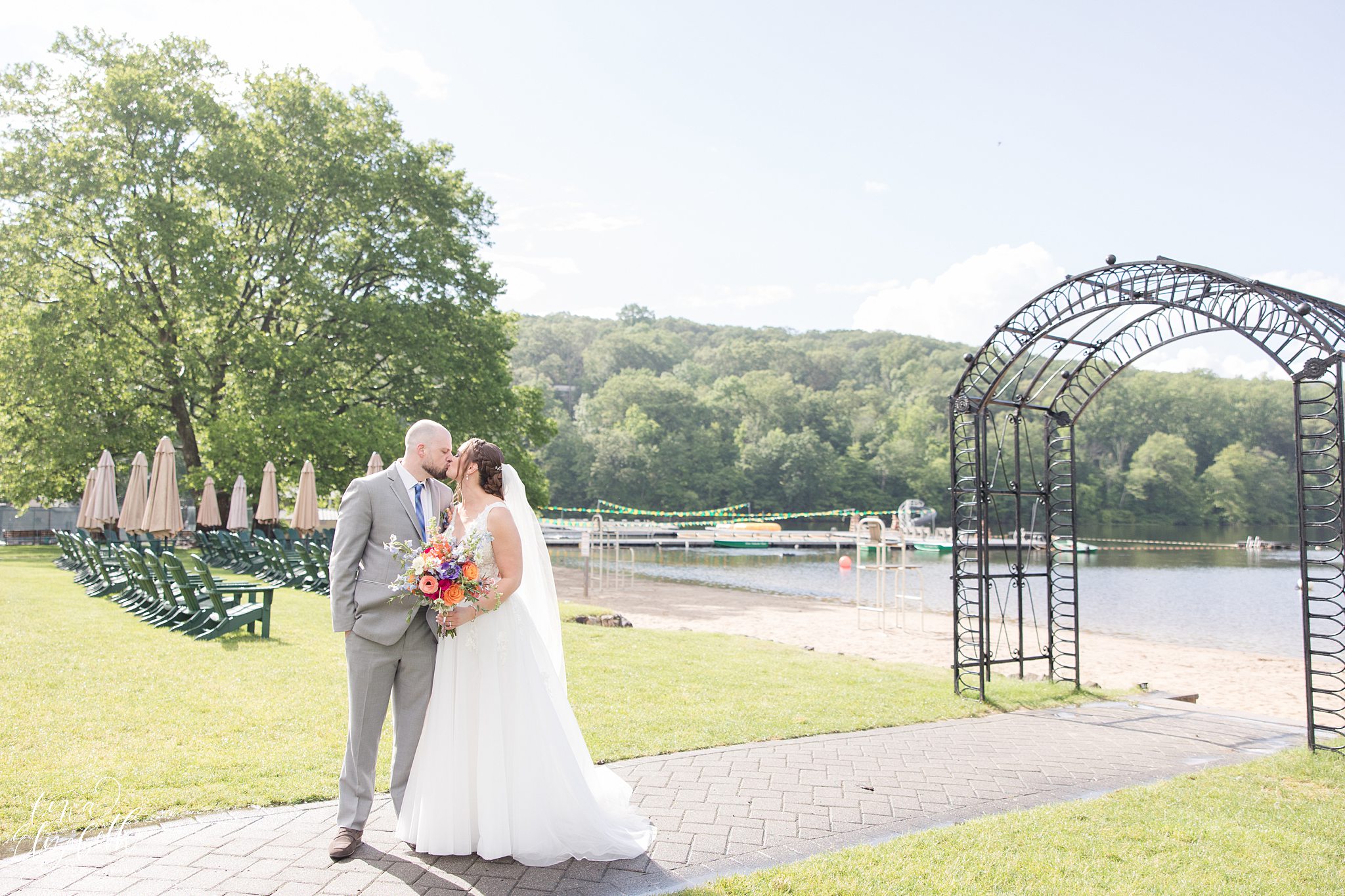 Lake Valhalla Club Wedding Photos - Tina Elizabeth Photography